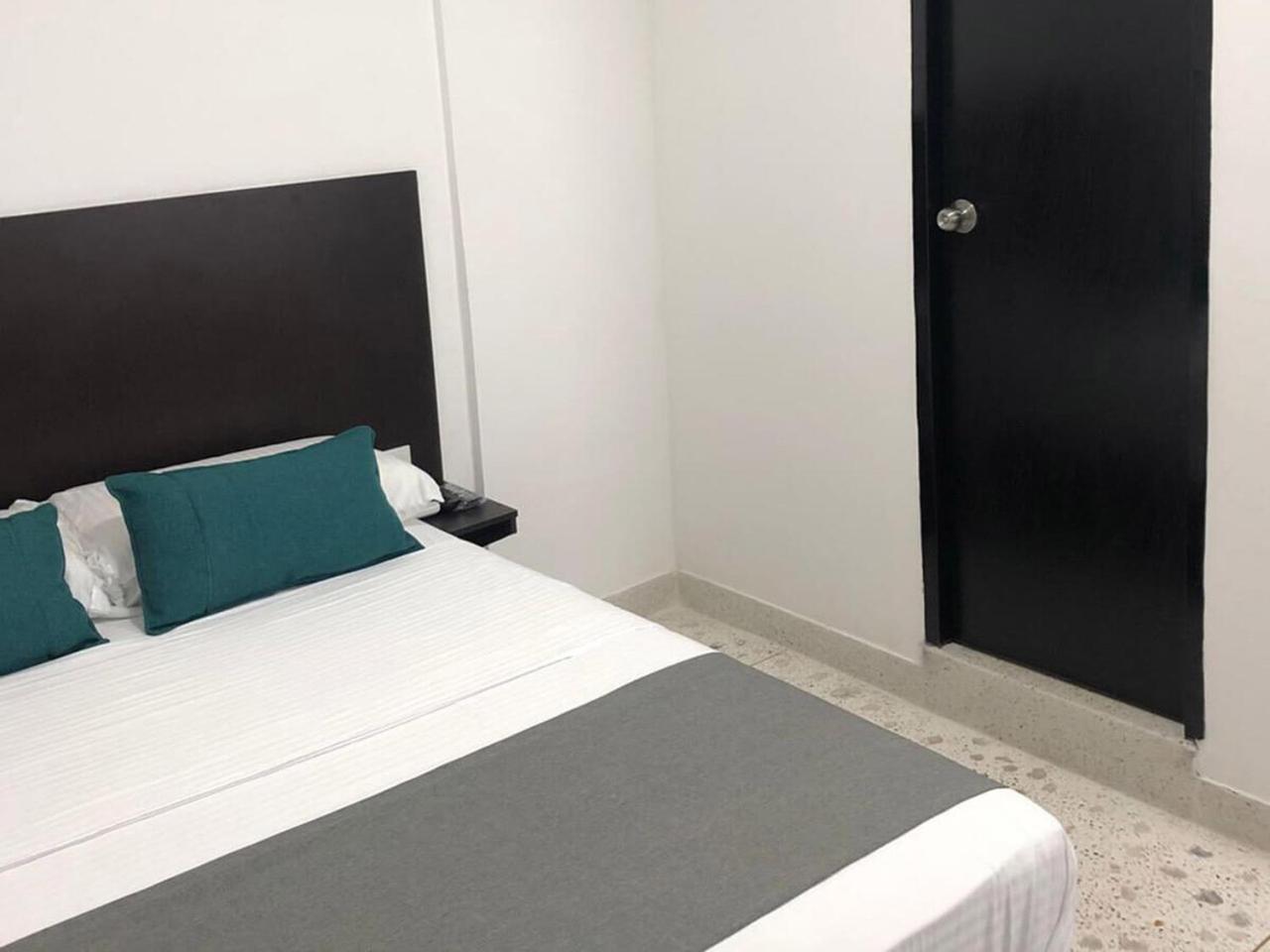 Hotel Mar Inn Cali Eksteriør bilde
